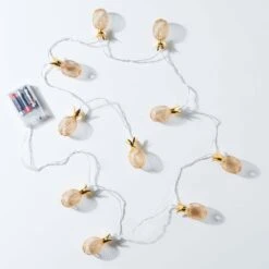 LED-Lichterkette Ananas 10 Lichter Mit USB-Batteriefach MIAMI In Gold 10 LED-Lichterkette Ananas 10 Lichter Mit USB-Batteriefach MIAMI In Gold -Heimtextilien butlers led lichterkette ananas 10 lichter mit usb batteriefach miami in gold 2