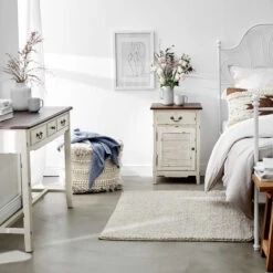 Nachttisch CABOTT COVE In Creme-Braun 31 Nachttisch CABOTT COVE In Creme-Braun -Heimtextilien butlers nachttisch cabott cove in creme braun 14