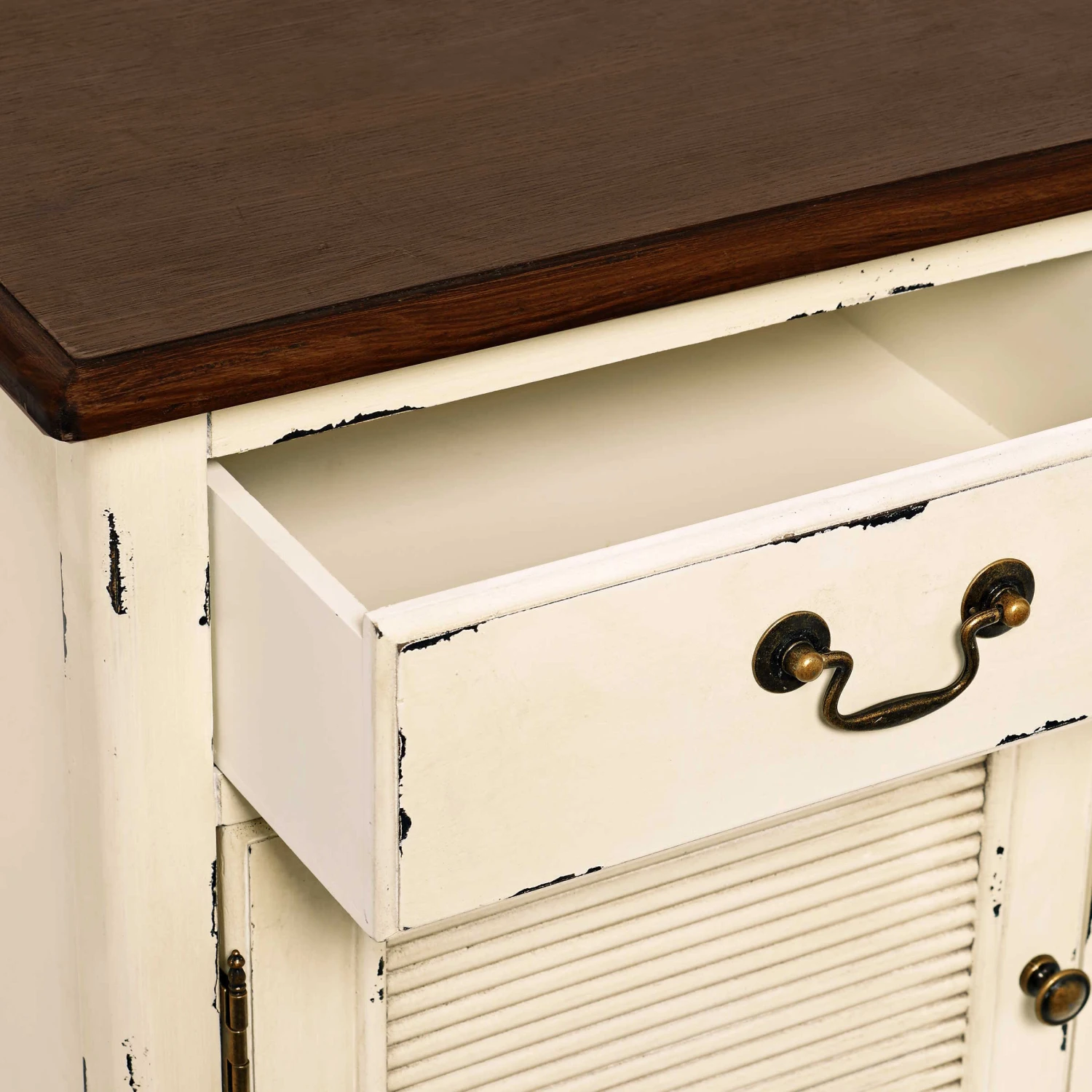 Nachttisch CABOTT COVE In Creme-Braun 12 Nachttisch CABOTT COVE In Creme-Braun – Bild 10