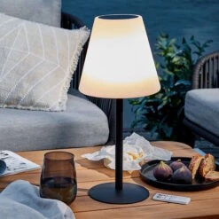 Heimtextilien 5 Heimtextilien -Heimtextilien butlers outdoor solar tischleuchte mit farbwechsel light up in schwarz weiss 1