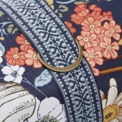 Picknickdecke L 175 X B 154cm BETWEEN FLOWERS In Dunkelblau -Heimtextilien butlers picknickdecke l 175 x b 154cm between flowers in dunkelblau 5