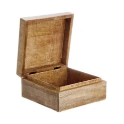 Truhe Mit Schnitzerei L 17 X B 17cm TREASURE In Hellbraun-Gold -Heimtextilien butlers truhe mit schnitzerei l 17 x b 17cm treasure in hellbraun gold 4