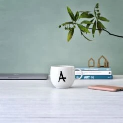 Becher A Letters In Weiß -Heimtextilien like by villeroy and boch becher a letters in weiss 3